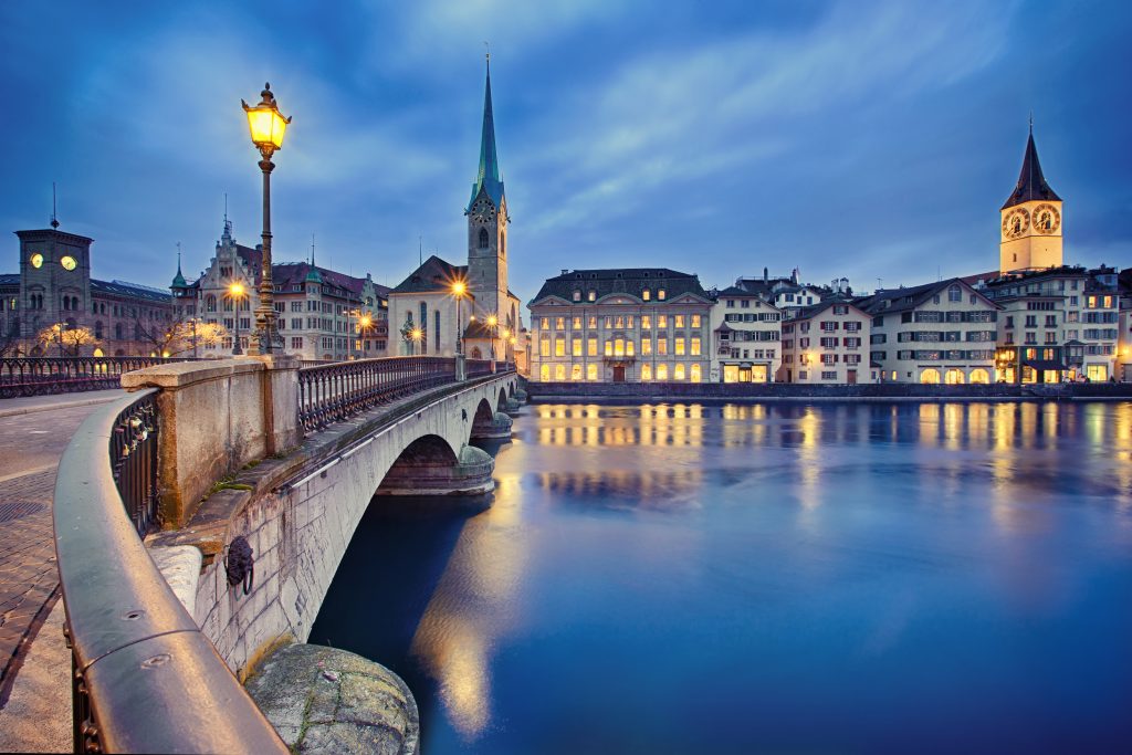 Comment se rendre de l'aéroport de Zurich au centre-ville ?