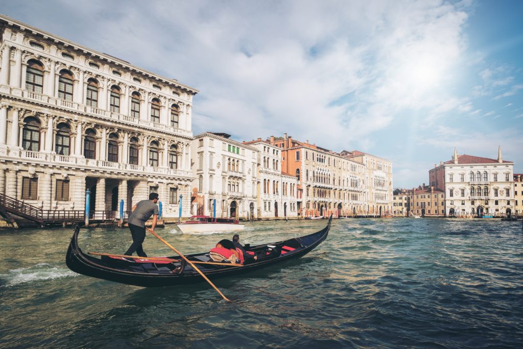 Wie man vom Flughafen Venedig ins Stadtzentrum kommt