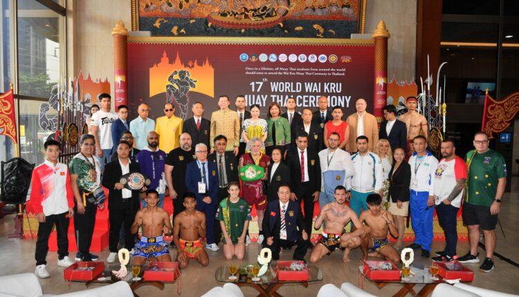 Objevte 17. světový ceremoniál Wai Kru Muay Thai v historickém parku Ayutthaya