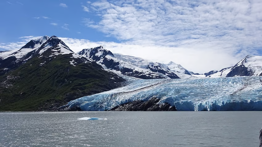 收购 Portage Glacier Cruises，Na-Dena' 扩展阿拉斯加旅游业
