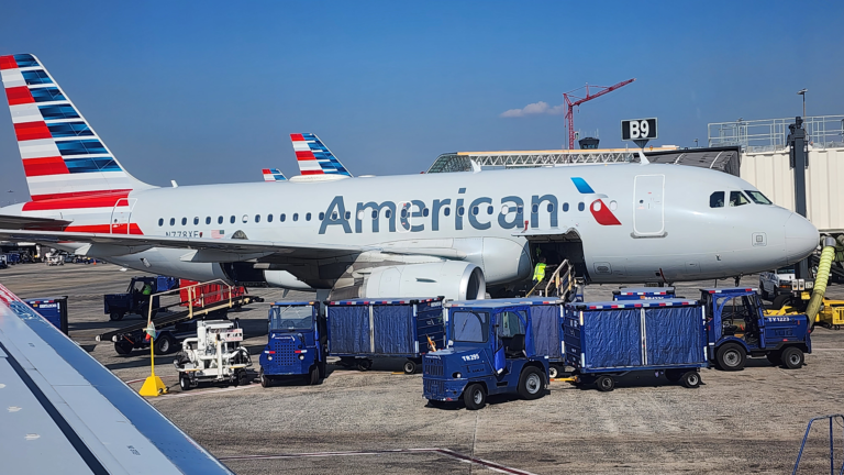 American Airlines Upgrades Dining Options for Premium Travelers