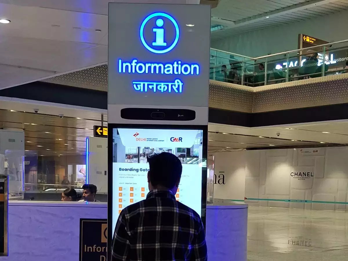 Discover the New Virtual Information Display Kiosks at Delhi Airport’s Terminals