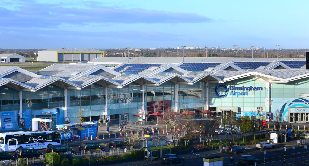 Flughafen Birmingham bereitet sich auf einen Rekord von 466.363 Fluggästen während der Semesterferien vor