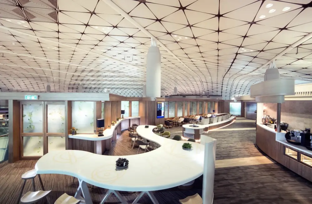 Hong Kong Airlines Provides Complimentary Lounge Access to Economy Passengers